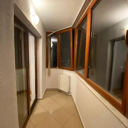 Family House With 3 Separate Bedrooms *