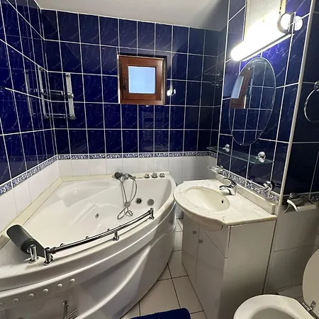 Apartament Family House With 3 Separate Bedrooms